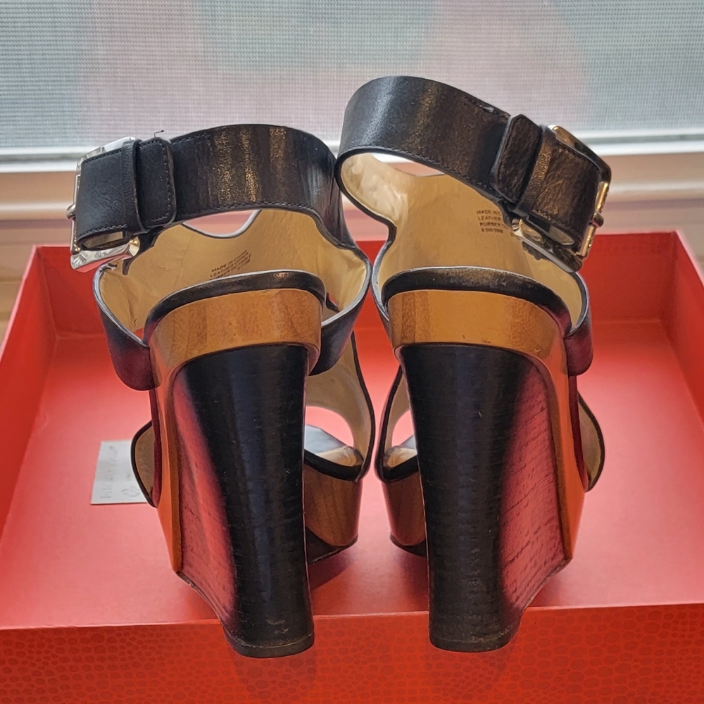 Michael Kors wedge sandals black leather and wood detail. - Picture 6 of 6